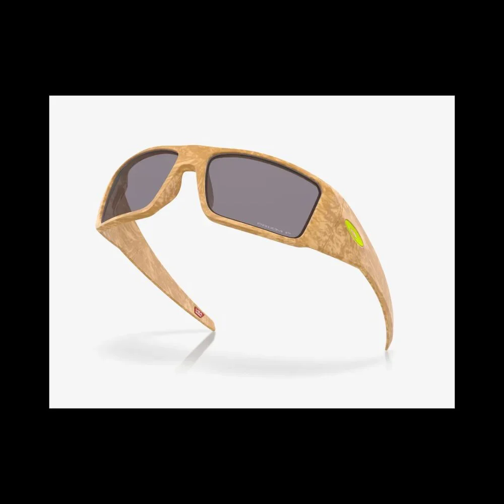 Oakley Men’s OO9231-1761 Heliostat Introspect Sunglasses